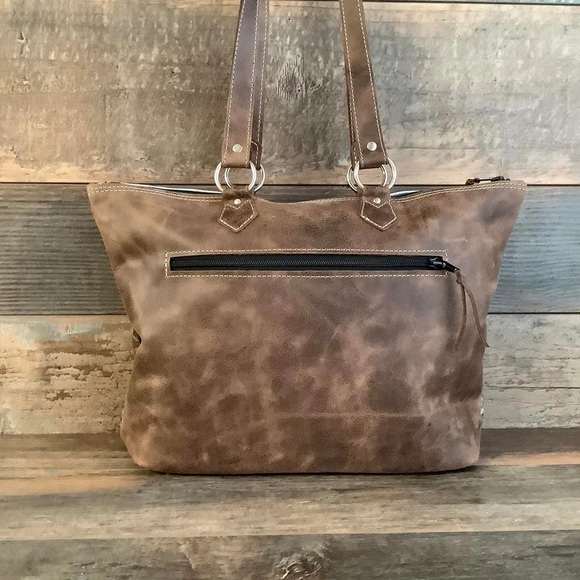 Holy Cow Couture Town Square Tote - Picture 2 of 11